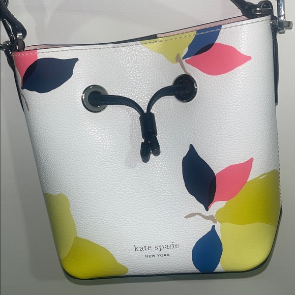 Kate Spade White Crossbody Bag with Colorful Leaf Pattern - Picture 4 of 15